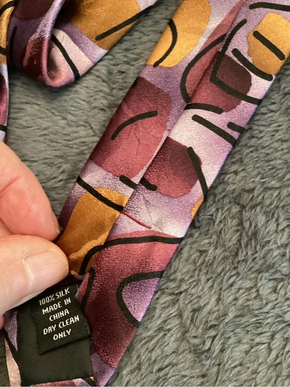 J. Garcia Men’s Silk Tie with Abstract Print Tie in Purple, Yellow, Pink